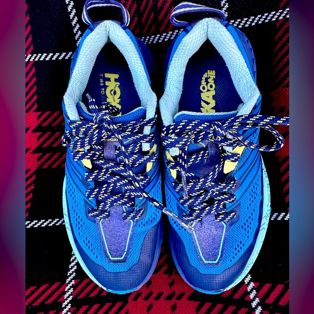 EUC Hoka Speedgoat Size 5
